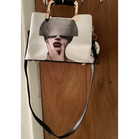 Handbag - Picture 2 of 13